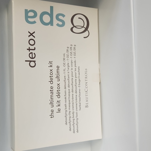 BeautiControl Spa Detox " The Ultimate Detox Kit" - Picture 1 of 12